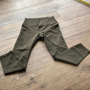 Lululemon Wunder under